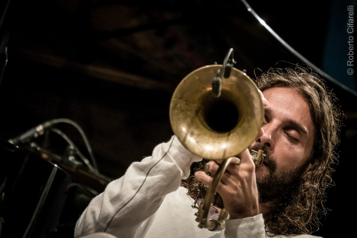 fonte: https://timeinjazz.it/eventi/specialduo.jpg