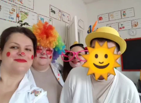 Un fermoimmagine del video di 